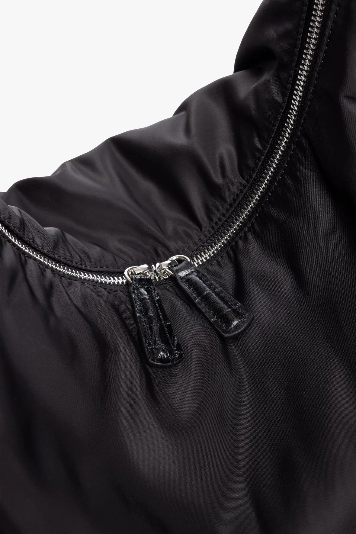 LARGE NYLON SASHA BAG | BLACK